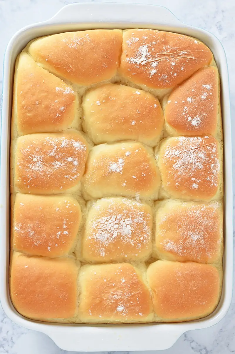 soft baked dinner rolls in baking dish, Grandma's recipe for homemade bread rolls