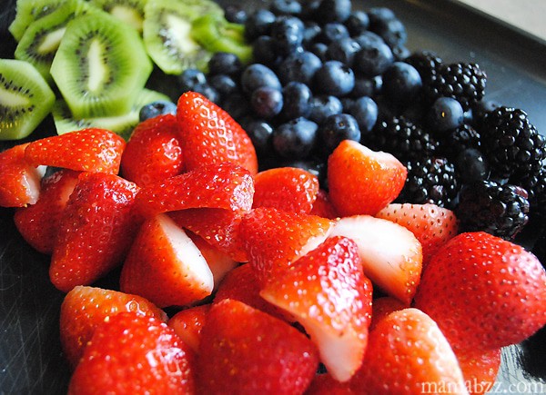 Slice up fresh fruit