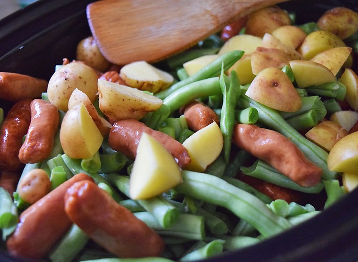 Green Beans, Sausages, and Potatoes in the Slow Cooker