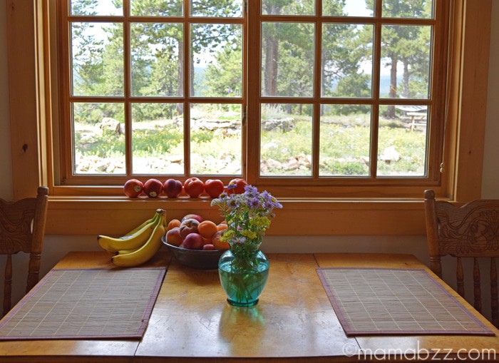 Kitchen table with a view of the Rockies {MamaBuzz - mamabzz.com}