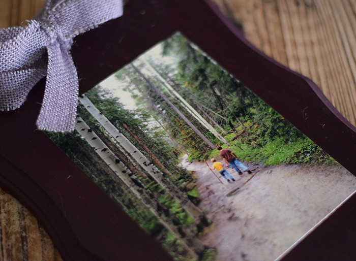 I love me some Mod Podge. Photos are the perfect way to add a meaningful touch to your home decor. Mod Podge pictures on wood to preserve your favorite memories or to create amazing DIY gifts.