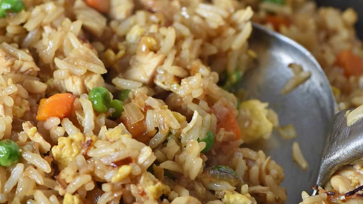 How to Make Easy Homemade Chicken Fried Rice in a Wok