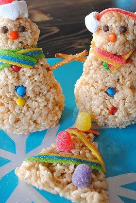 How to Make a Festive Rice Krispies Snowman