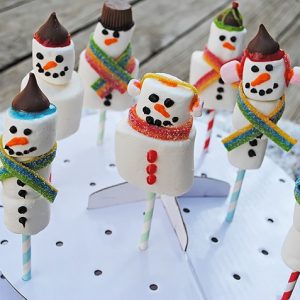 snowman marshmallow pops in cake pop stand