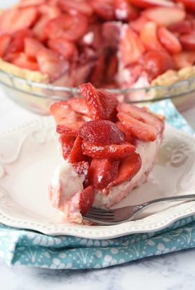 Scrumptious Strawberry Cream Cheese Pie