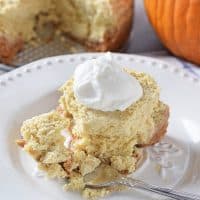 Perfect for the Thanksgiving dessert table, Instant Pot Pumpkin Spice Cheesecake is oh so delicious. So creamy and super easy to make!