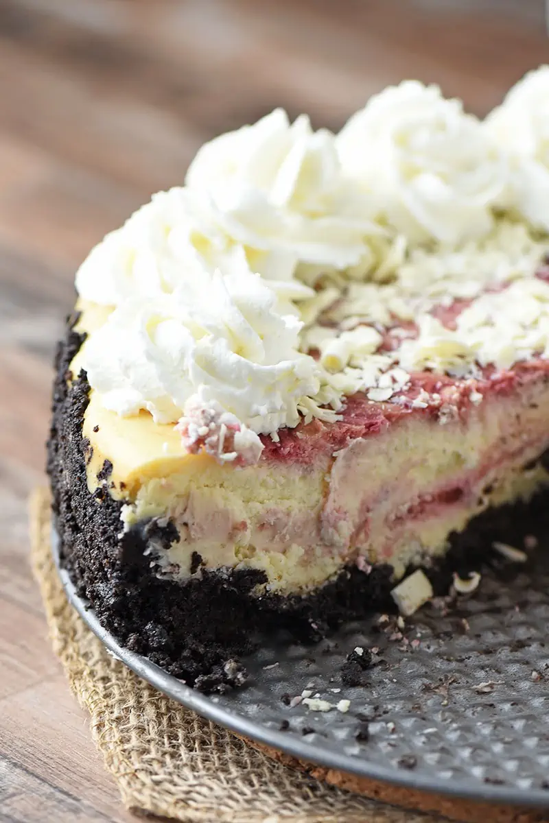 White Chocolate Raspberry Cheesecake with Chocolate Cookie Crust