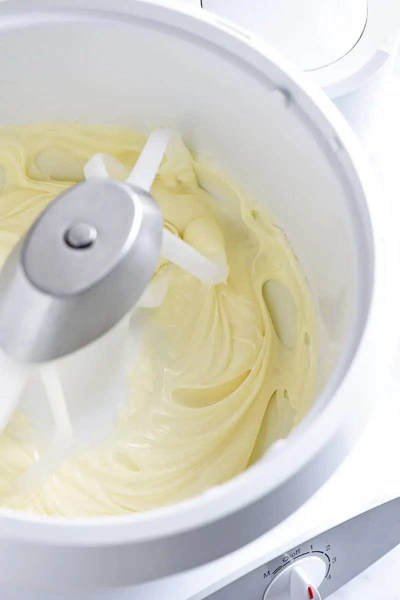 Easy cream cheese frosting in stand mixer