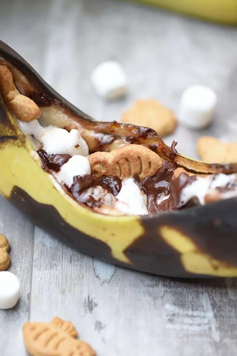 how to make s'mores in a banana, ooey gooey campfire recipes