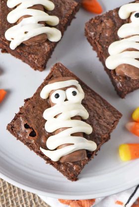 Twix Bar Mummy Halloween Brownies