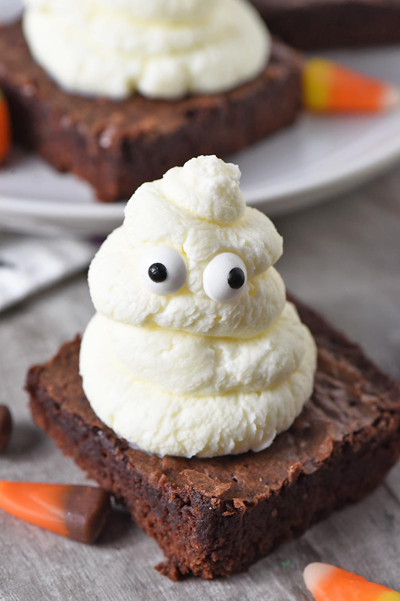 whipped cream ghost halloween brownies for easy halloween snacks