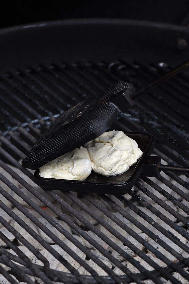 cooking drop biscuits in a pie iron on the grill or over a campfire, pie iron recipe