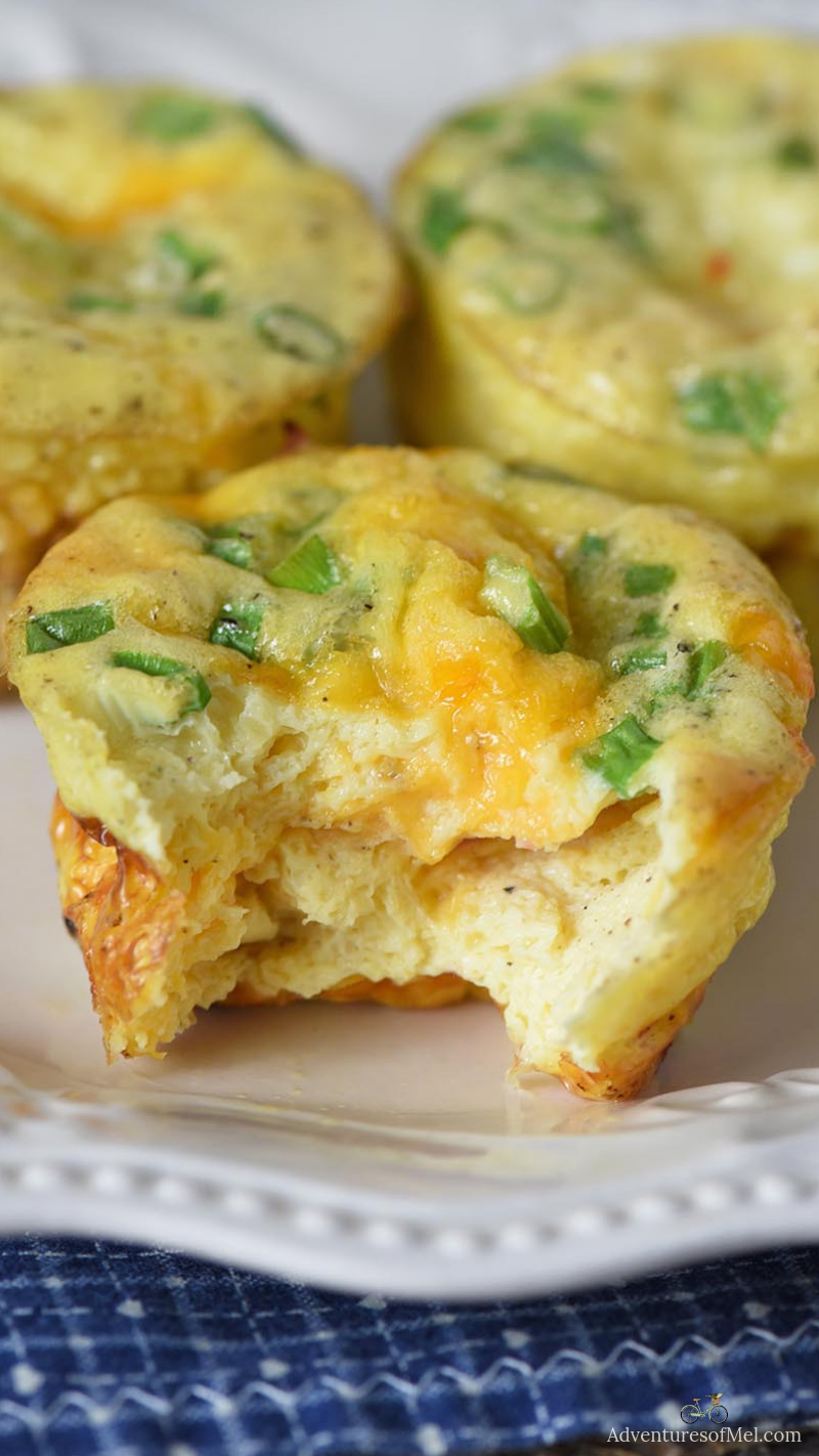 easy breakfast recipe, ham and cheese egg muffins
