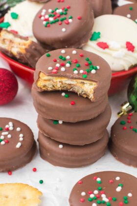 Chocolate Covered Ritz Crackers with Peanut Butter