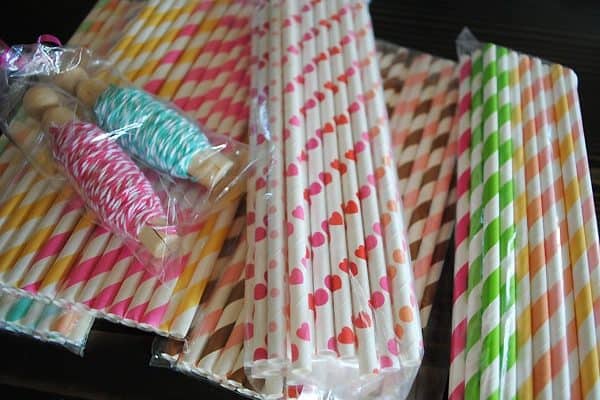 Paper straws and string for Valentine cake pop sticks and decoration