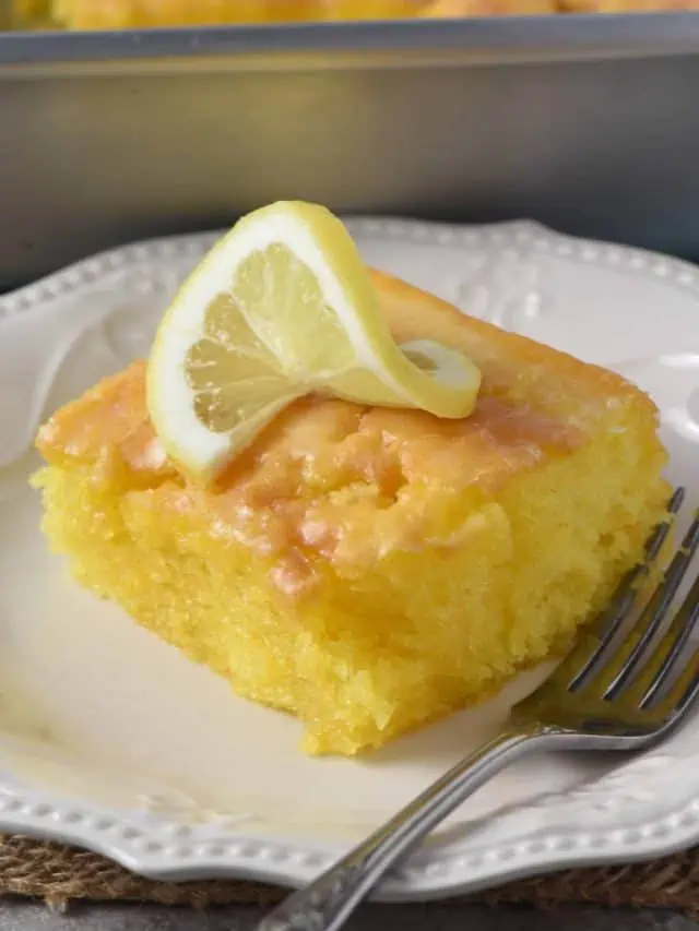 Easy Lemon Poke Cake Recipe