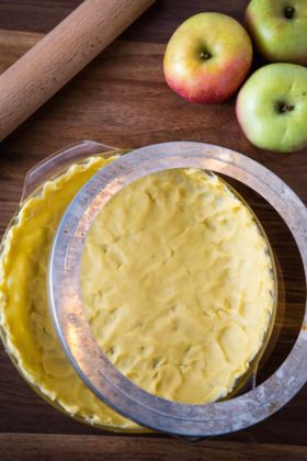 How to Keep Pie Crust from Burning – 3 Ways to Protect Edges