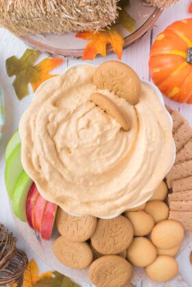 Fluffy Pumpkin Dip Recipe (Easy No Bake Fall Dessert or Appetizer)